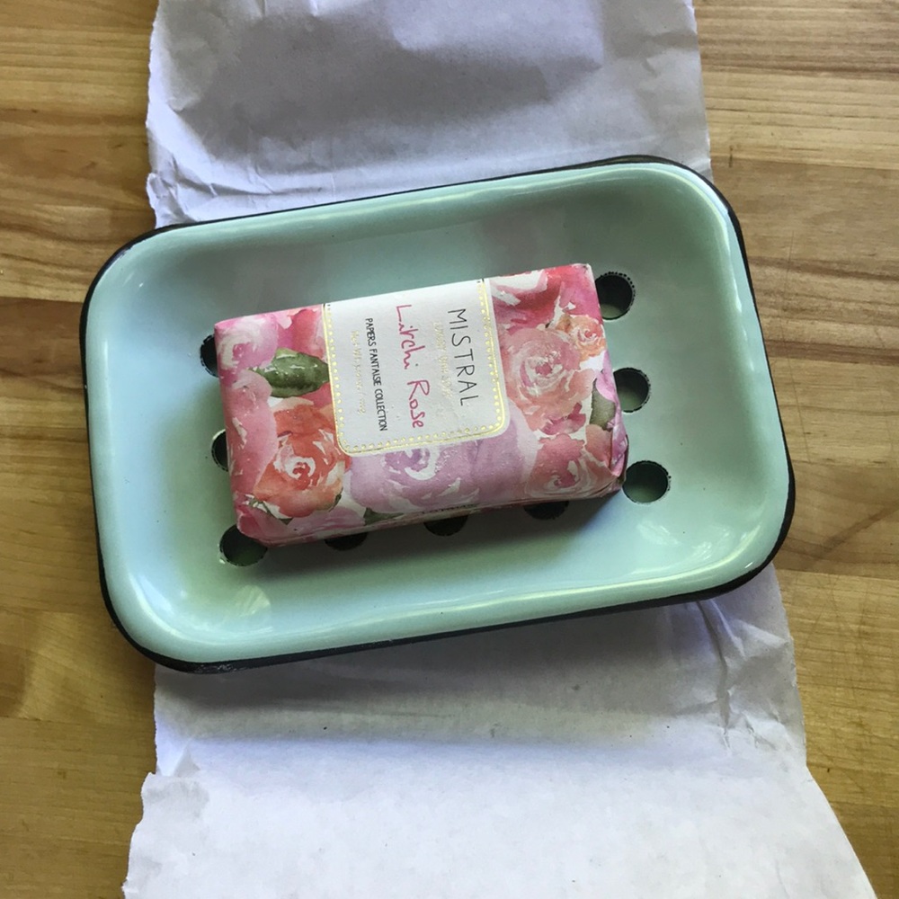 NEW Enamel soap dish-vintage style lite blue 6”X4”